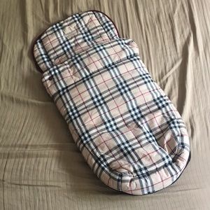 ❗️SALE❗️Burberry Nova Check Foot Muff